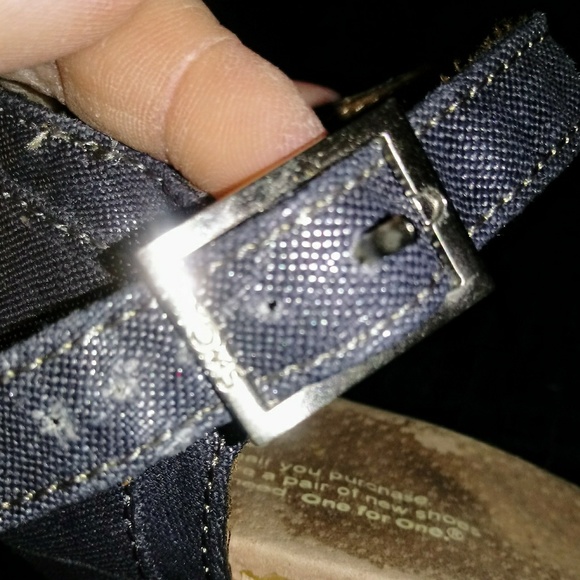 Tom's wedge open toe ankle strap size 8 - Picture 7 of 7